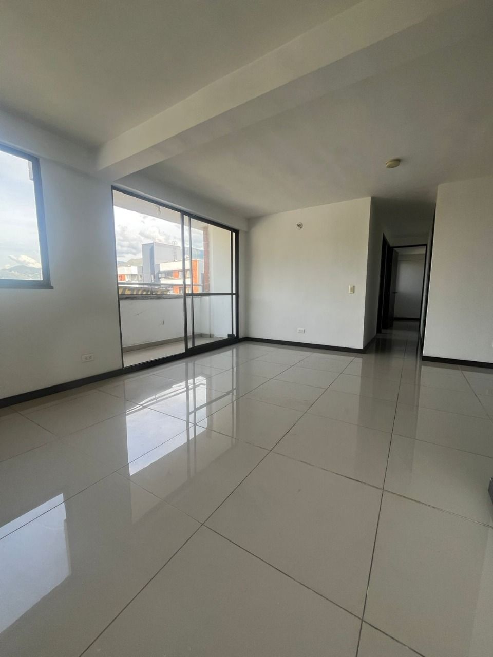 Apartamento en arriendo Antioquia Bello Ciudad Niquia 76 m2 Habitaciones 3 Baños 2 Garajes 1 Precio $2500000