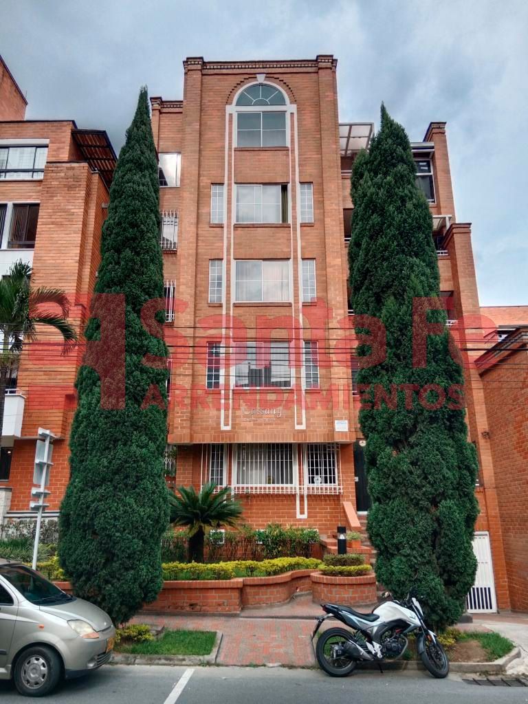Apartamento en arriendo Antioquia Medellín Laureles 122 m2 Habitaciones 4 Baños 3 Garajes 1 Precio $3800000