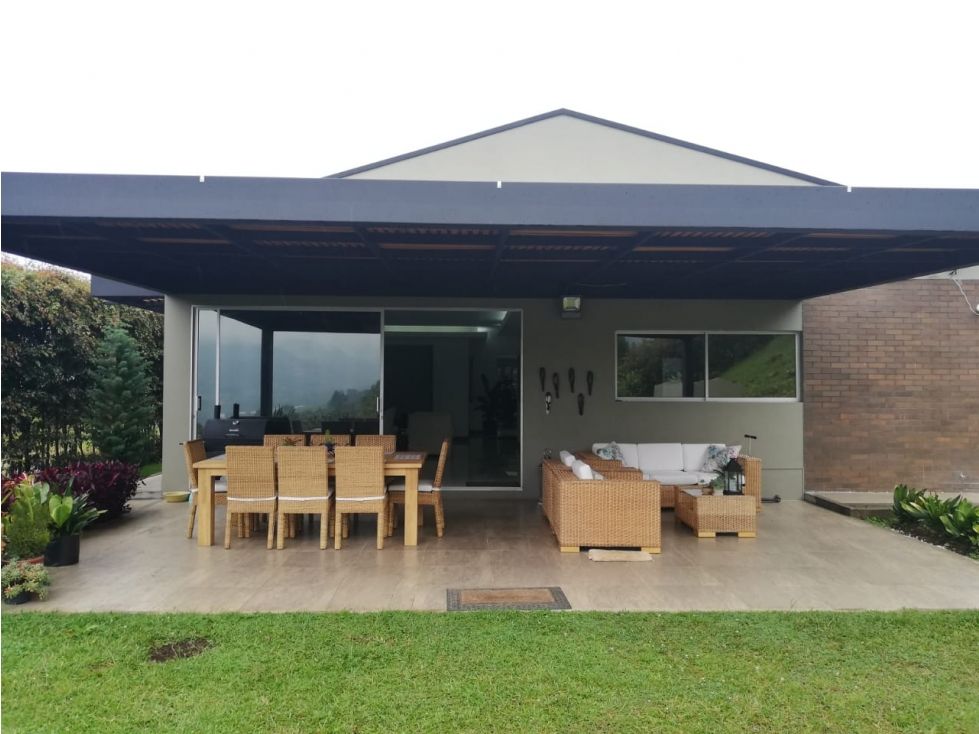 Casa en venta Antioquia El Retiro El Retiro 390 m2 Habitaciones 5 Baños 5 Garajes 4 Precio $2300000000