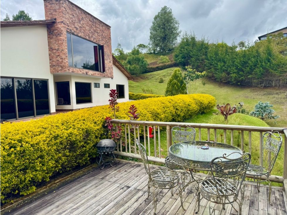 Casa en venta Antioquia El Retiro El Retiro 285 m2 Habitaciones 4 Baños 6 Garajes 2 Precio $1950000000