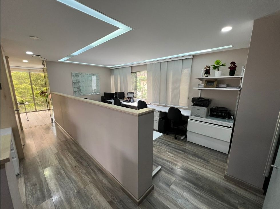 Oficina en venta Antioquia Medellín La Florida 122 m2 Habitaciones 0 Baños 4 Garajes 2 Precio $1100000000