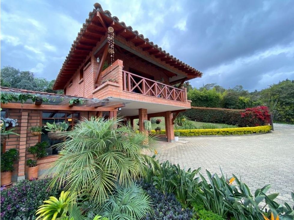 Casa en venta Antioquia El Retiro El Retiro 350 m2 Habitaciones 4 Baños 4 Garajes 4 Precio $2500000000