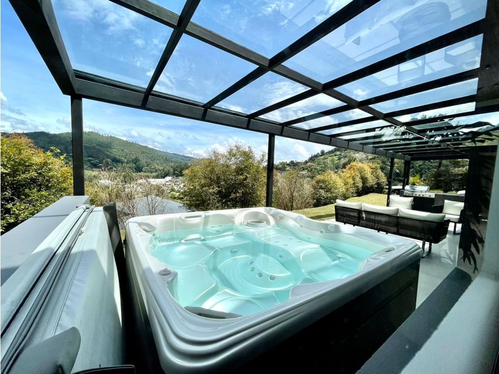 Casa en venta Antioquia El Retiro El Retiro 376 m2 Habitaciones 3 Baños 6 Garajes 8 Precio $2540000000
