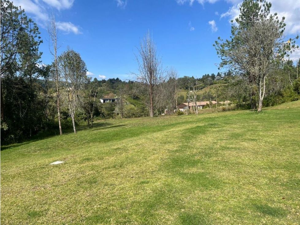 Lote en venta Antioquia Envigado Envigado 2136 m2 Habitaciones 0 Baños 0 Garajes 0 Precio $830000000