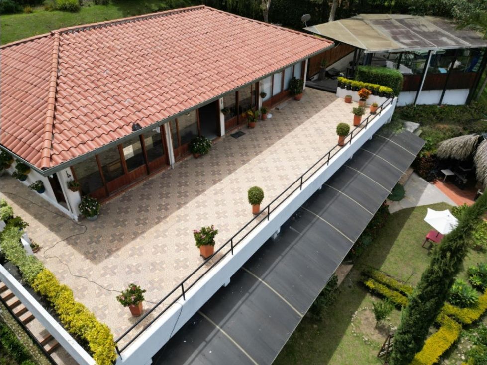 Casa en venta Antioquia Guatape Guatape 300 m2 Habitaciones 6 Baños 3 Garajes 0 Precio $2300000000