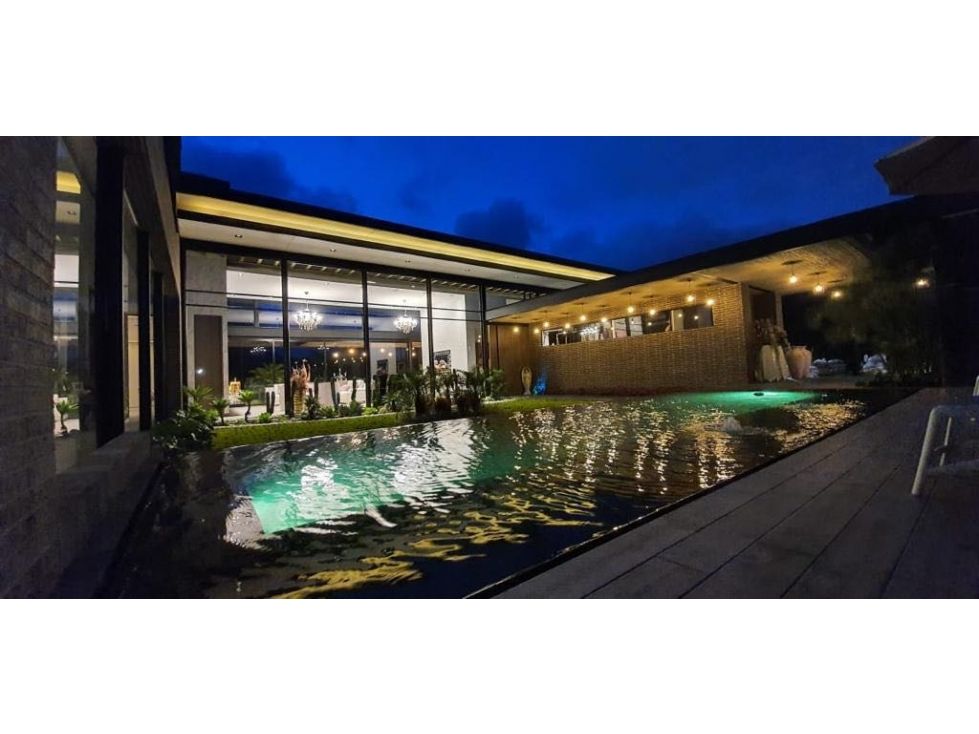 Casa en venta Antioquia Rionegro Parcelacion Prado Verde 595 m2 Habitaciones 6 Baños 7 Garajes 2 Precio $6800000000