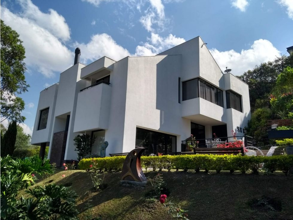 Casa en venta Antioquia Medellín Villa Niza 620 m2 Habitaciones 5 Baños 6 Garajes 6 Precio $4800000000