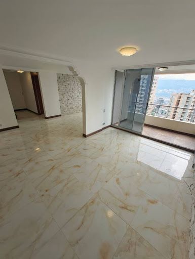 Apartamento en arriendo Antioquia Medellín La Candelaria 148 m2 Habitaciones 3 Baños 3 Garajes 1 Precio $6500000