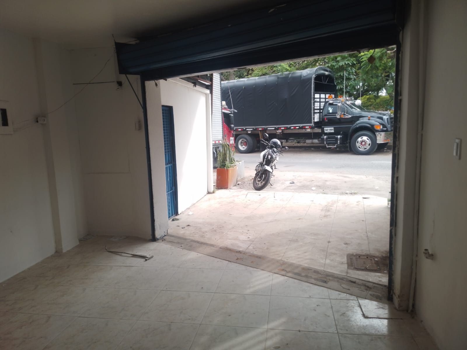 Local en arriendo Antioquia Itagüí San Fernando 52 m2 Habitaciones 0 Baños 0 Garajes 0 Precio $4900000