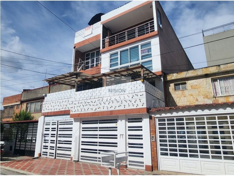Casa en arriendo o venta Cundinamarca Bogotá Bogotá 702 m2 Habitaciones 9 Baños 10 Garajes 2 Precio venta $2300000000 Precio arriendo $24000000