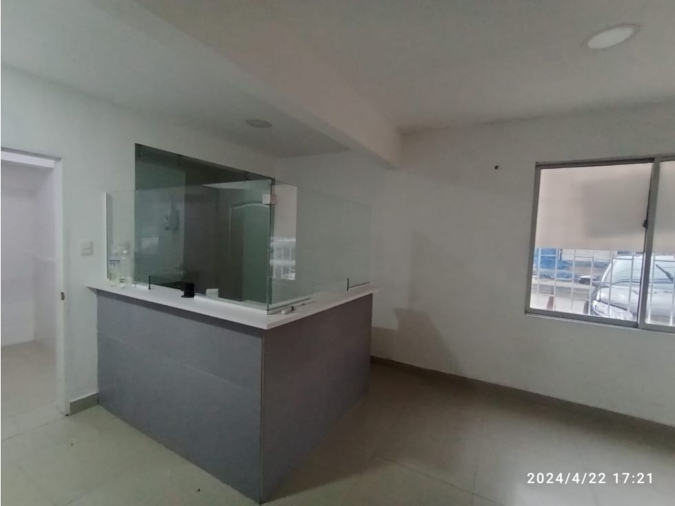 Oficina en arriendo Bolívar Cartagena Bruselas 110 m2 Habitaciones 0 Baños 2 Garajes 3 Precio $3300000