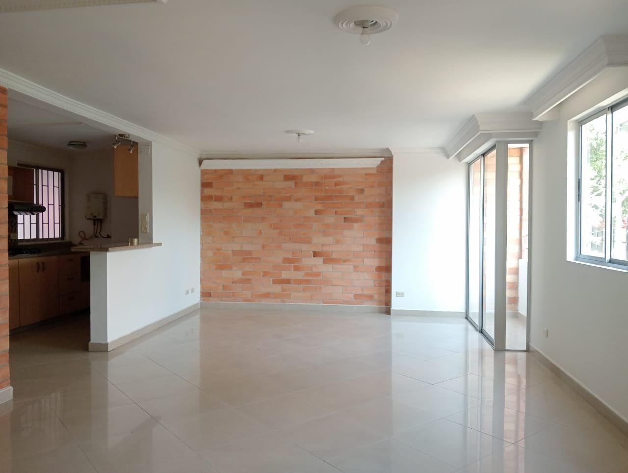 Apartamento en arriendo o venta Antioquia Medellín Florida Nueva 93 m2 Habitaciones 2 Baños 3 Garajes 1 Precio venta $700000000 Precio arriendo $3600000