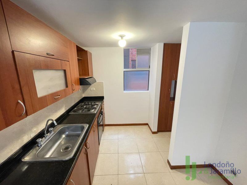 Apartamento en arriendo Antioquia Envigado La Paz 75 m2 Habitaciones 3 Baños 2 Garajes 1 Precio $3200000