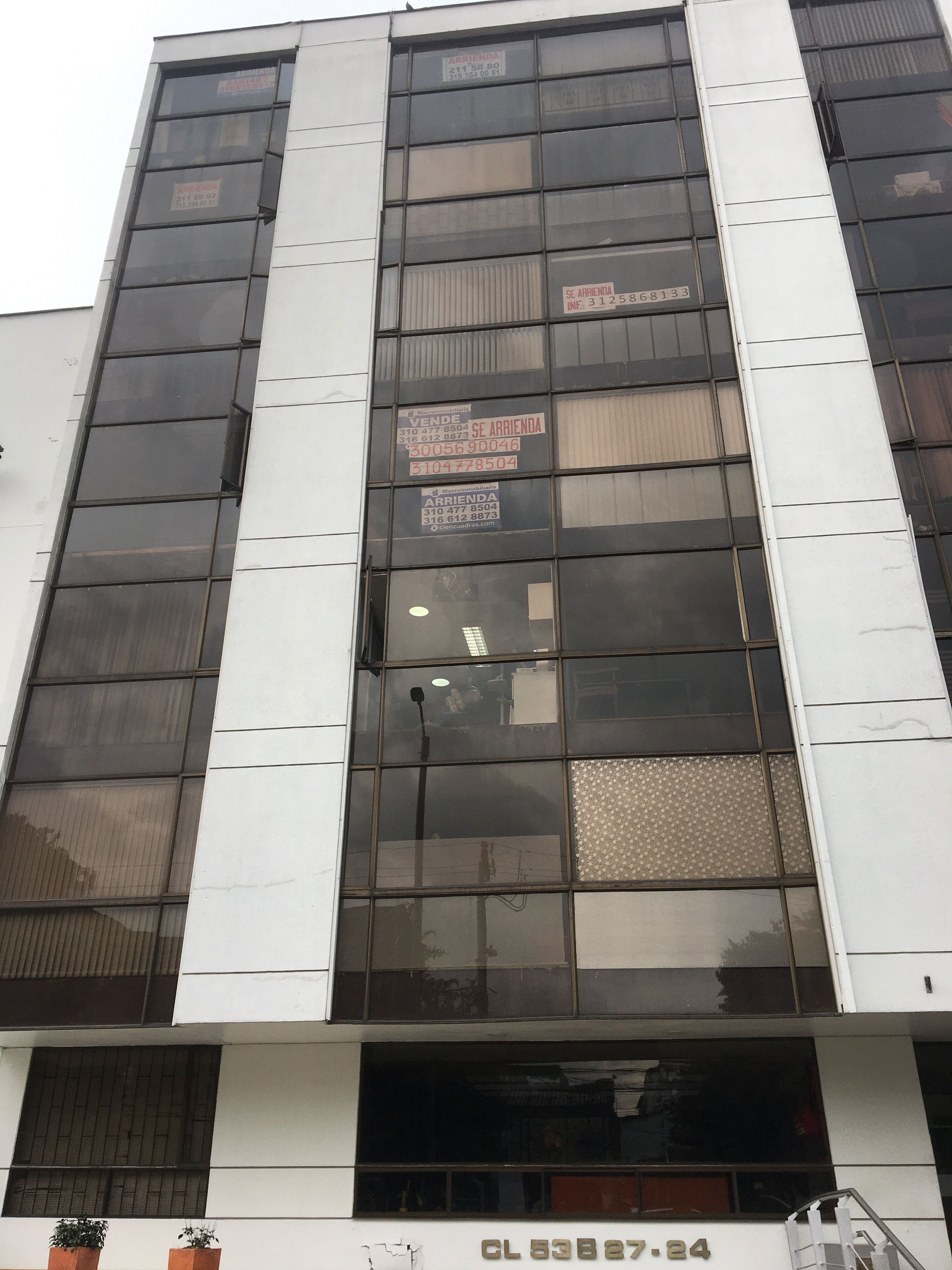 Oficina en arriendo Cundinamarca Bogotá Sears 27 m2 Habitaciones 0 Baños 0 Garajes 0 Precio $1750000