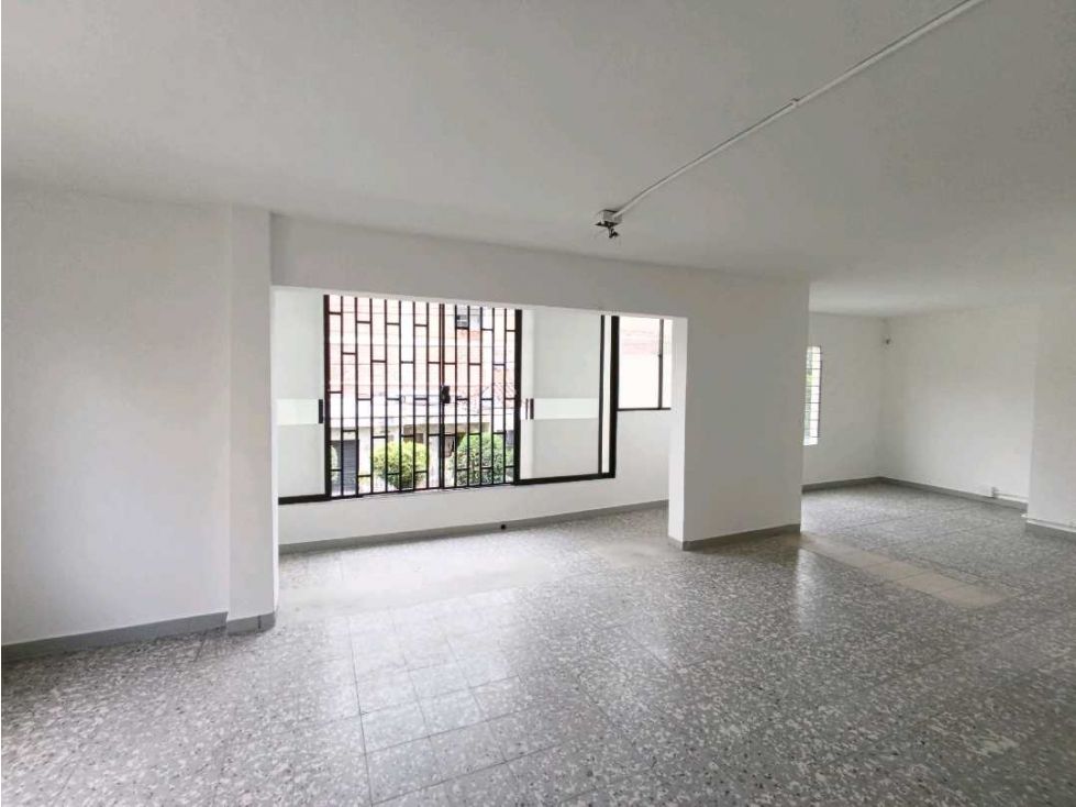 Local en arriendo Antioquia Medellín Cristo Rey 78 m2 Habitaciones 0 Baños 2 Garajes 0 Precio $2200000