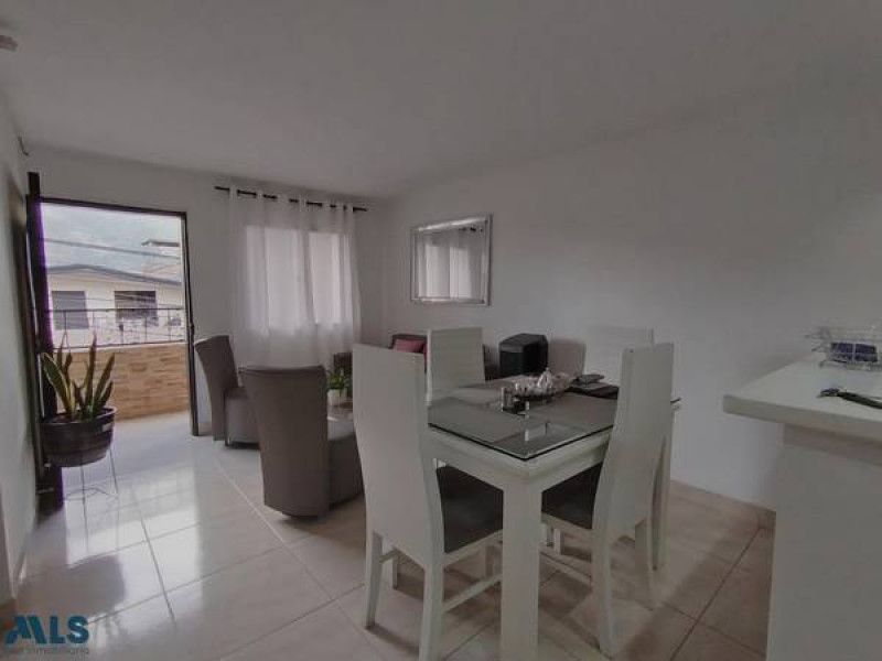 Apartamento en venta Antioquia Medellín San Martin De Porres 103 m2 Habitaciones 3 Baños 1 Garajes 0 Precio $280000000