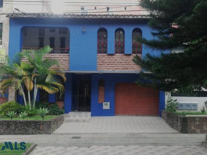 Casa en venta Antioquia Medellín Los Colores 282 m2 Habitaciones 4 Baños 3 Garajes 2 Precio $1650000000