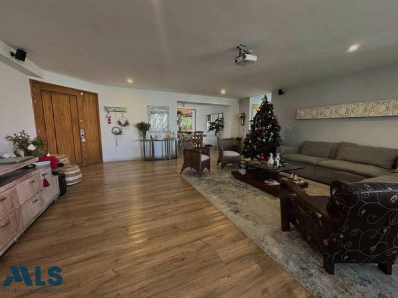 Apartamento en venta Antioquia Medellín Los Balsos No2 261 m2 Habitaciones 3 Baños 3 Garajes 3 Precio $1550000000