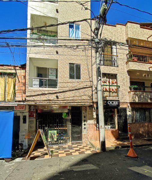 Apartamento en arriendo Antioquia Medellín San Bernardo 95 m2 Habitaciones 3 Baños 2 Garajes 0 Precio $1900000