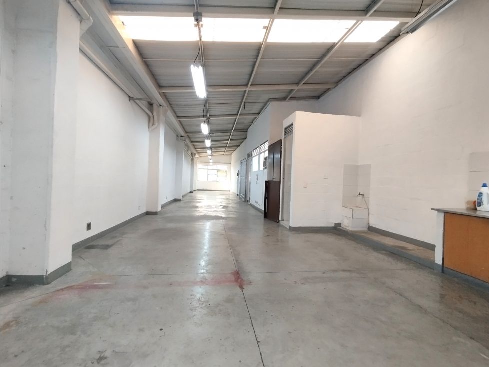 Bodega en arriendo Antioquia Medellín Guayabal 90 m2 Habitaciones 0 Baños 1 Garajes 0 Precio $4000000