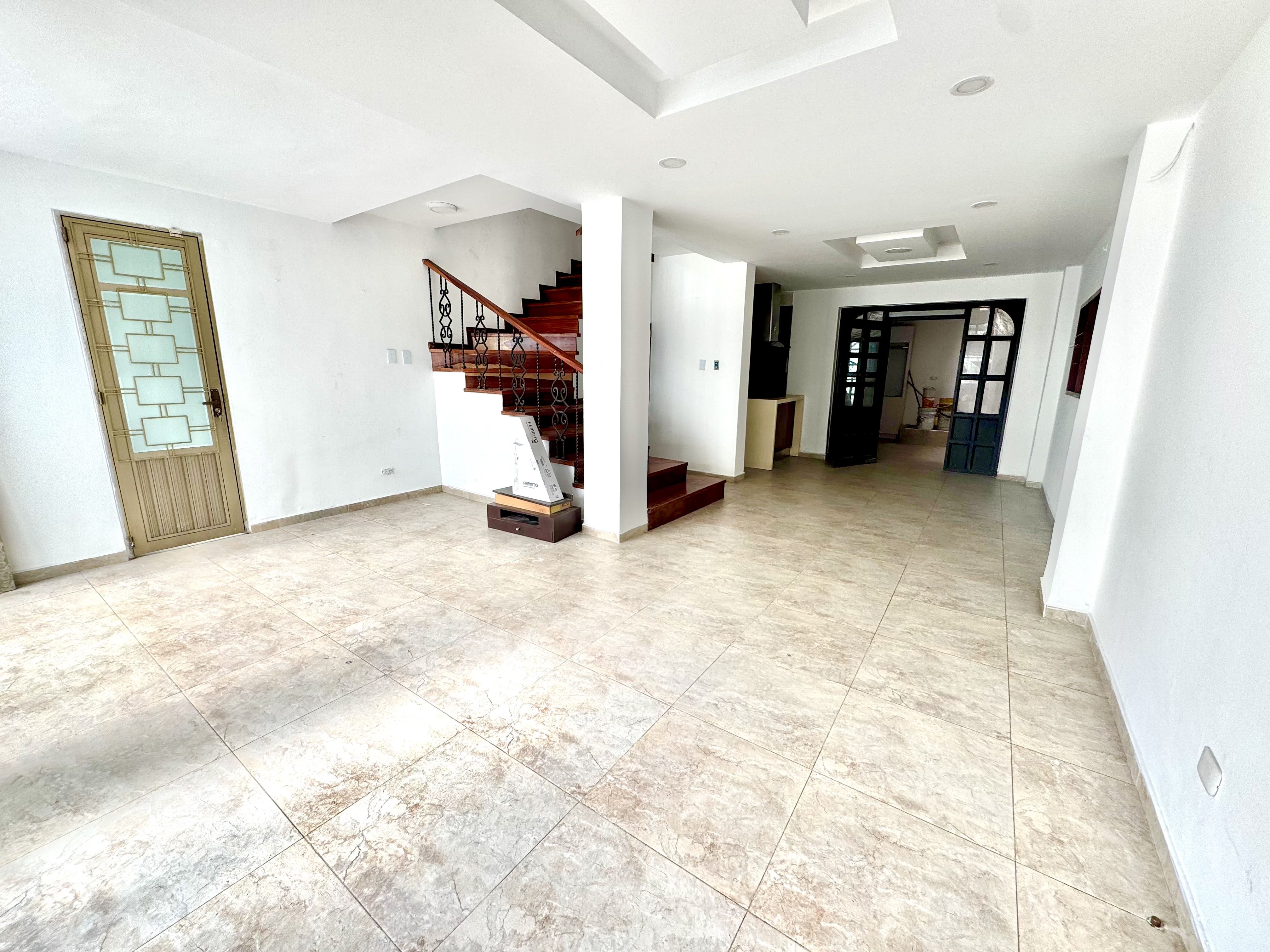 Apartamento en arriendo Cundinamarca Bogotá El Campin 170 m2 Habitaciones 4 Baños 3 Garajes 0 Precio $3900000