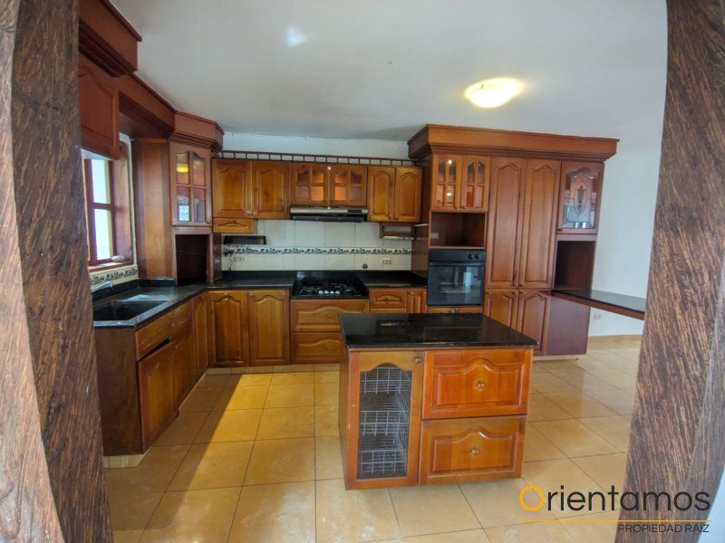 Casa en arriendo Antioquia Rionegro El Faro 440 m2 Habitaciones 3 Baños 3 Garajes 1 Precio $4500000