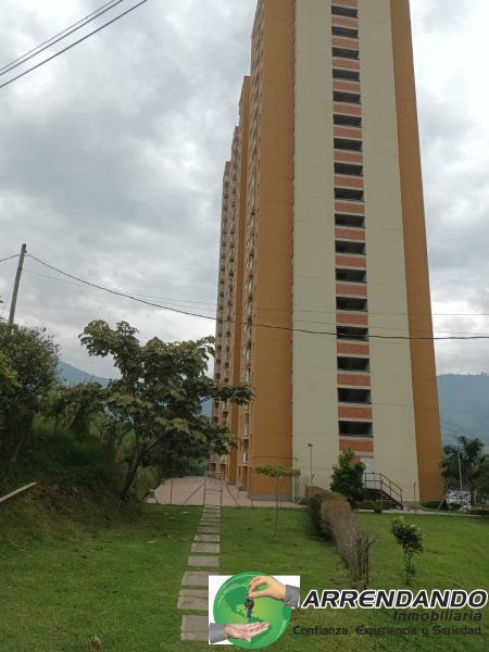 Local en arriendo Antioquia Medellín San Antonio De Prado 25 m2 Habitaciones 0 Baños 1 Garajes 0 Precio $1200000