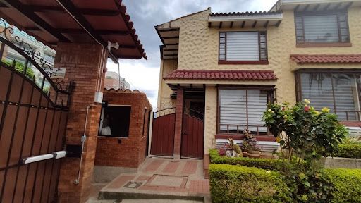 Casa en venta Cundinamarca Fusagasugá Ub Las Acacias 182 m2 Habitaciones 4 Baños 2 Garajes 1 Precio $629000000