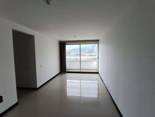 Apartamento en arriendo Antioquia Medellín Loma De Los Bernal 70 m2 Habitaciones 3 Baños 2 Garajes 1 Precio $2900000