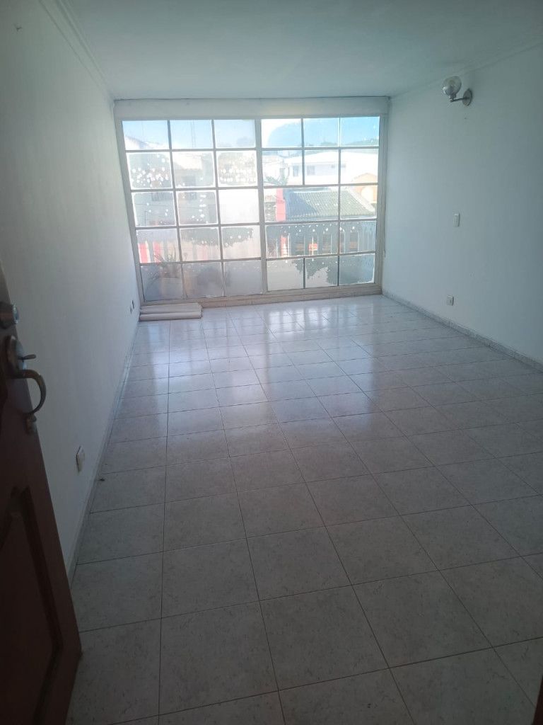 Apartamento en arriendo Atlántico Barranquilla Cr Balcones De La Colina 66 m2 Habitaciones 3 Baños 1 Garajes 0 Precio $1100000