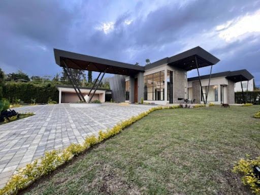 Casa Campestre en arriendo Antioquia Rionegro Rionegro 600 m2 Habitaciones 5 Baños 4 Garajes 6 Precio $30000000