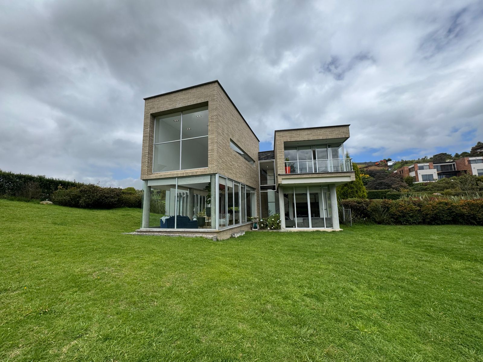 Casa en venta Cundinamarca La Calera La Calera 308 m2 Habitaciones 4 Baños 4 Garajes 3 Precio $1590000000