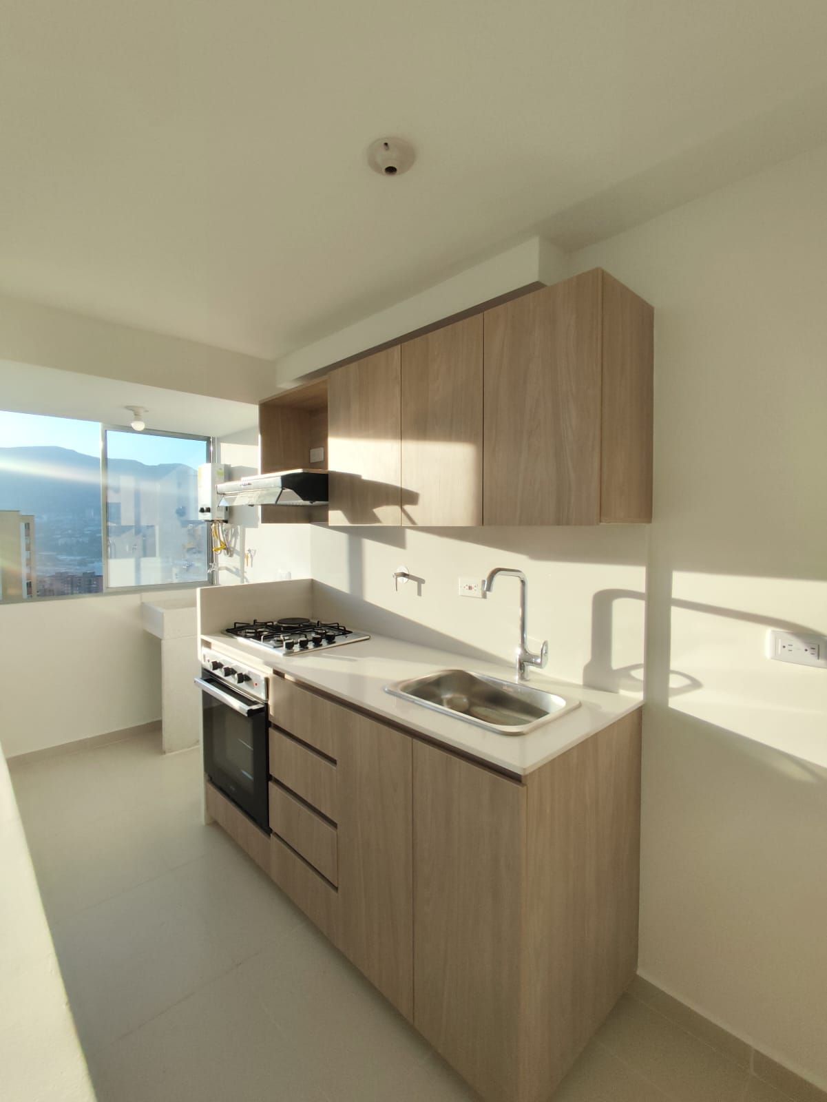 Apartamento en arriendo Antioquia Envigado Loma Del Barro 80 m2 Habitaciones 3 Baños 2 Garajes 1 Precio $2600000