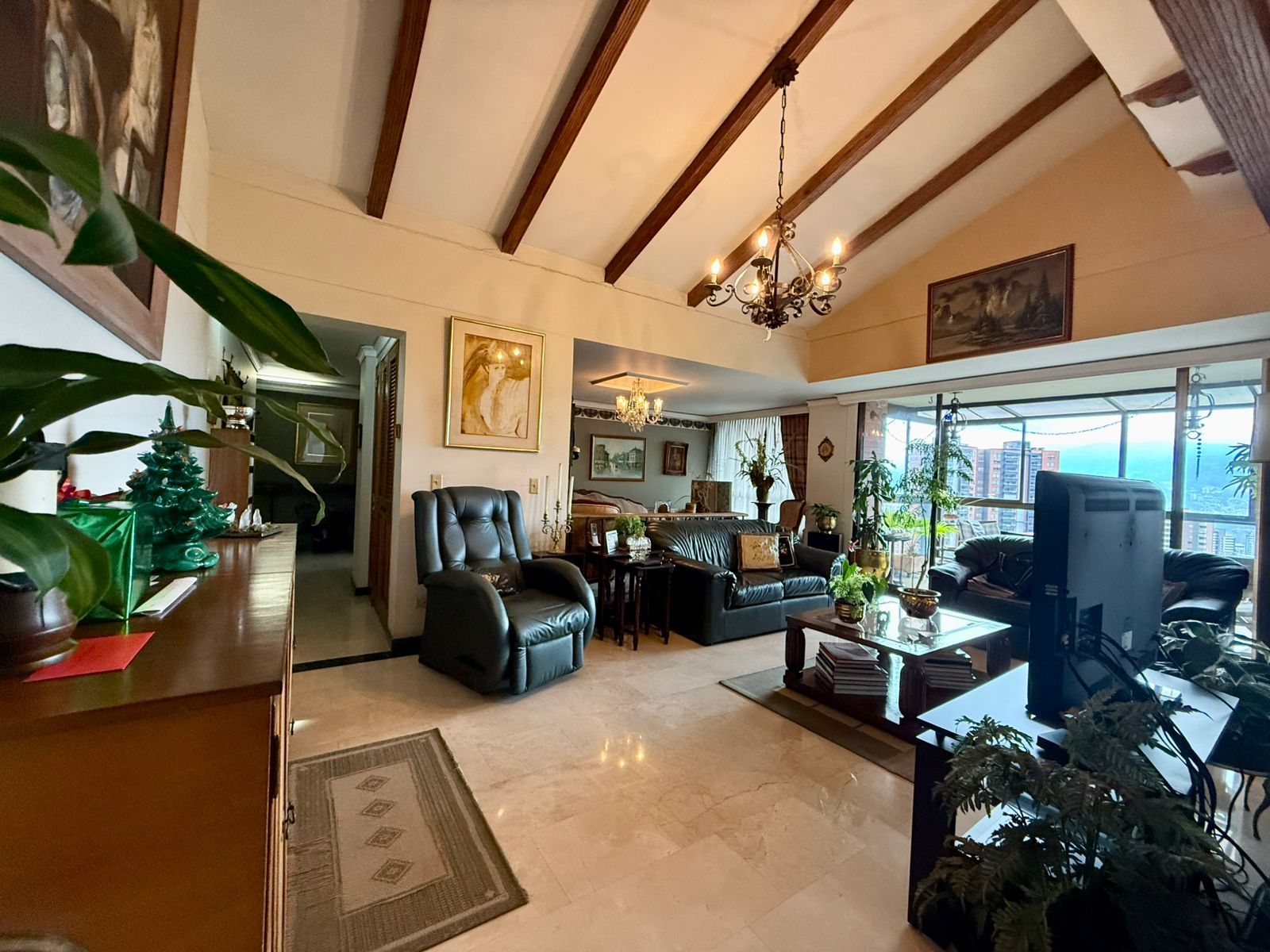 Apartamento en venta Antioquia Medellín Los Balsos No 1 178 m2 Habitaciones 3 Baños 2 Garajes 2 Precio $1300000000