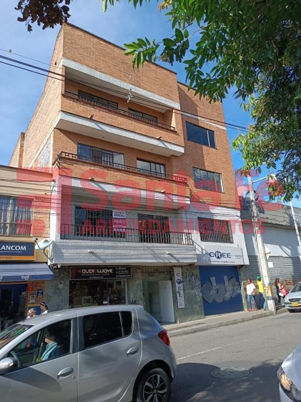 Local en arriendo Antioquia Envigado Zona Centro 250 m2 Habitaciones 0 Baños 1 Garajes 0 Precio $6000000