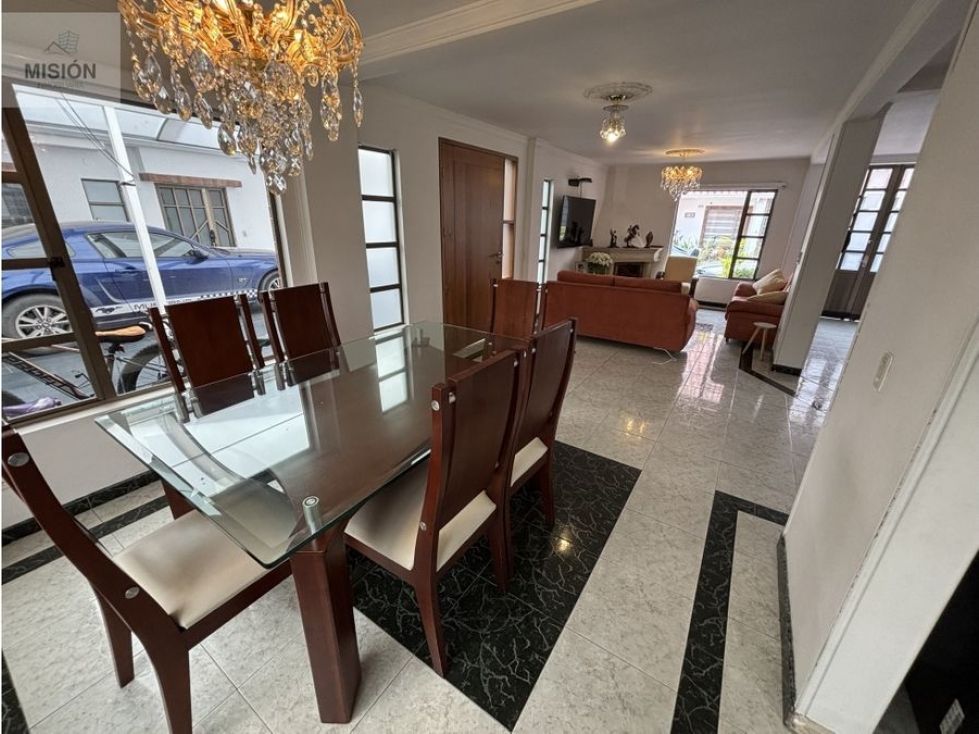 Casa en venta Cundinamarca Mosquera Mosquera 260 m2 Habitaciones 6 Baños 4 Garajes 4 Precio $840000000