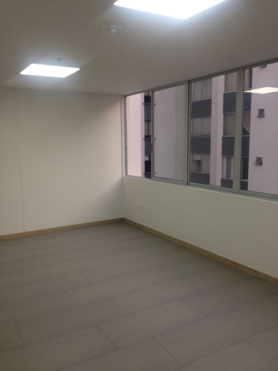 Oficina en arriendo Risaralda Pereira San Jose Sur 32 m2 Habitaciones 0 Baños 1 Garajes 1 Precio $2500000