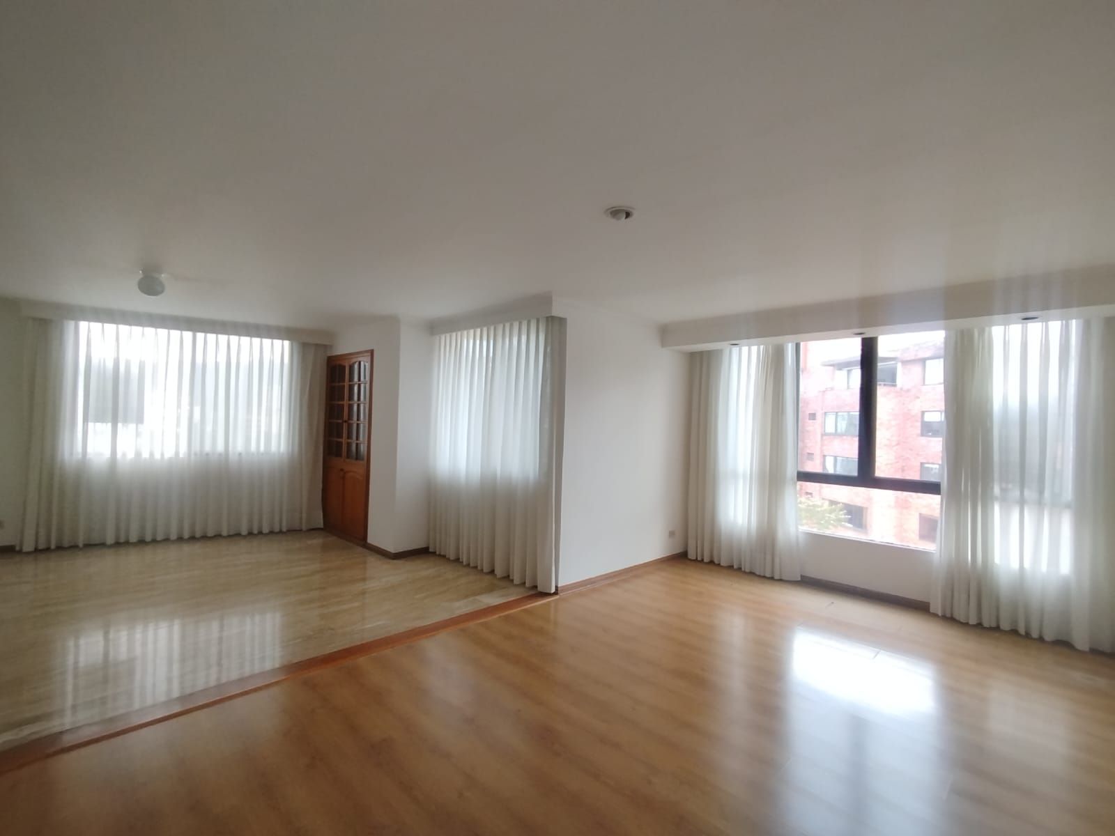 Apartamento en venta Risaralda Pereira Los Alamos 160 m2 Habitaciones 3 Baños 2 Garajes 2 Precio $750000000