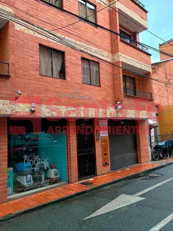 Local en arriendo Antioquia Itagüí Centro 40 m2 Habitaciones 0 Baños 1 Garajes 0 Precio $1800000