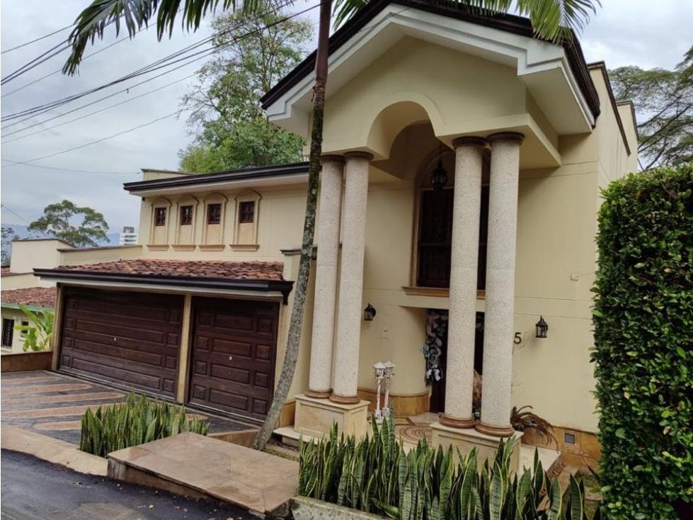 Casa en arriendo Antioquia Medellín El Castillo 600 m2 Habitaciones 5 Baños 5 Garajes 3 Precio $23500000