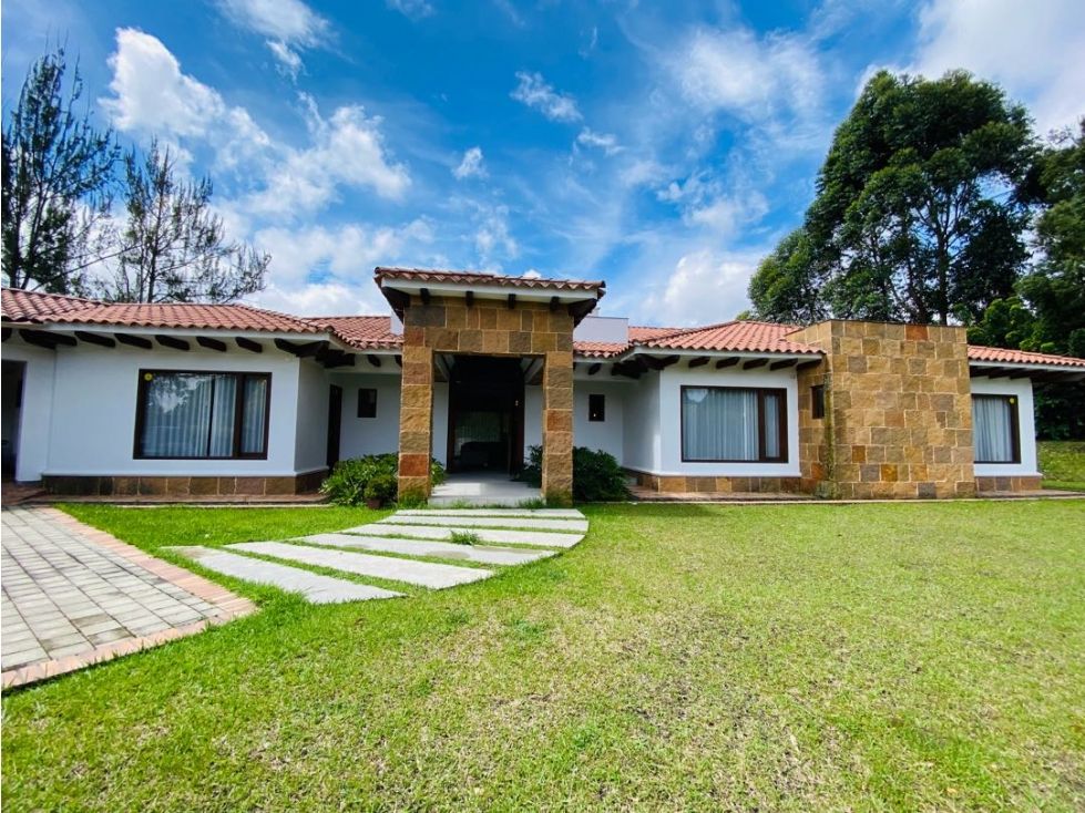 Casa en venta Antioquia Rionegro Llanogrande 430 m2 Habitaciones 4 Baños 6 Garajes 3 Precio $3300000000