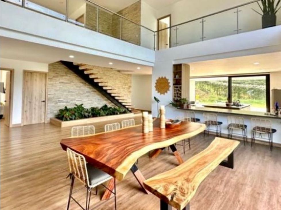 Casa en venta Antioquia El Retiro El Retiro 667 m2 Habitaciones 5 Baños 8 Garajes 16 Precio $4200000000
