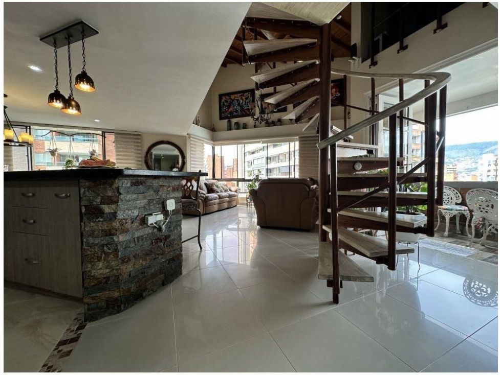Apartamento en venta Antioquia Medellín La Candelaria 215 m2 Habitaciones 4 Baños 4 Garajes 2 Precio $1500000000