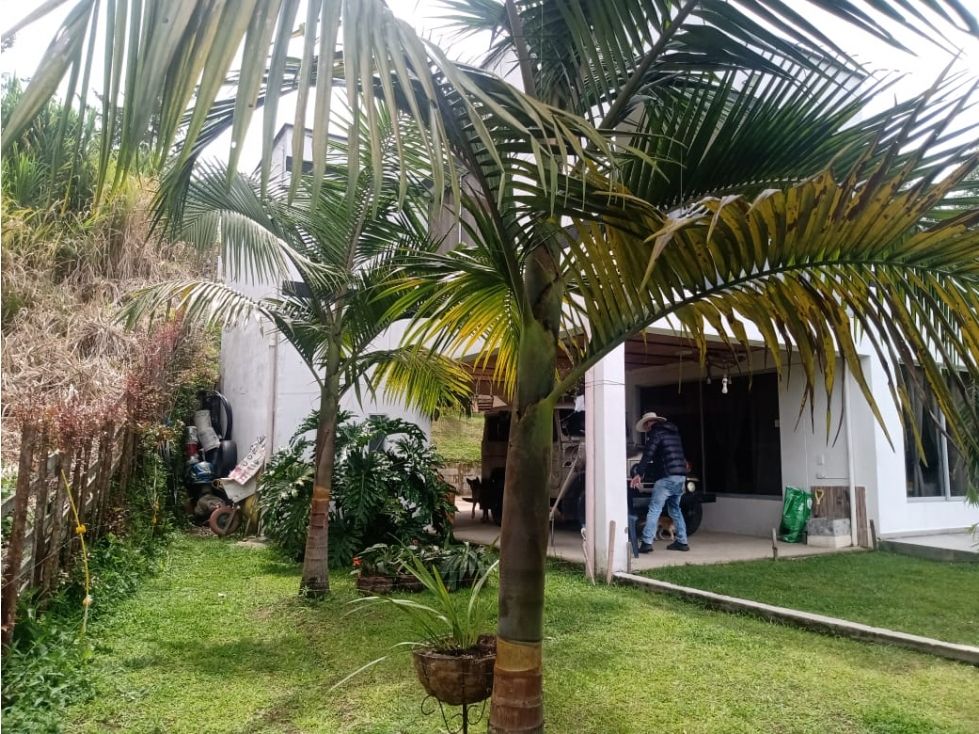 Casa en venta Antioquia El Carmen De Viboral El Carmen De Viboral 260 m2 Habitaciones 4 Baños 4 Garajes 2 Precio $890000000