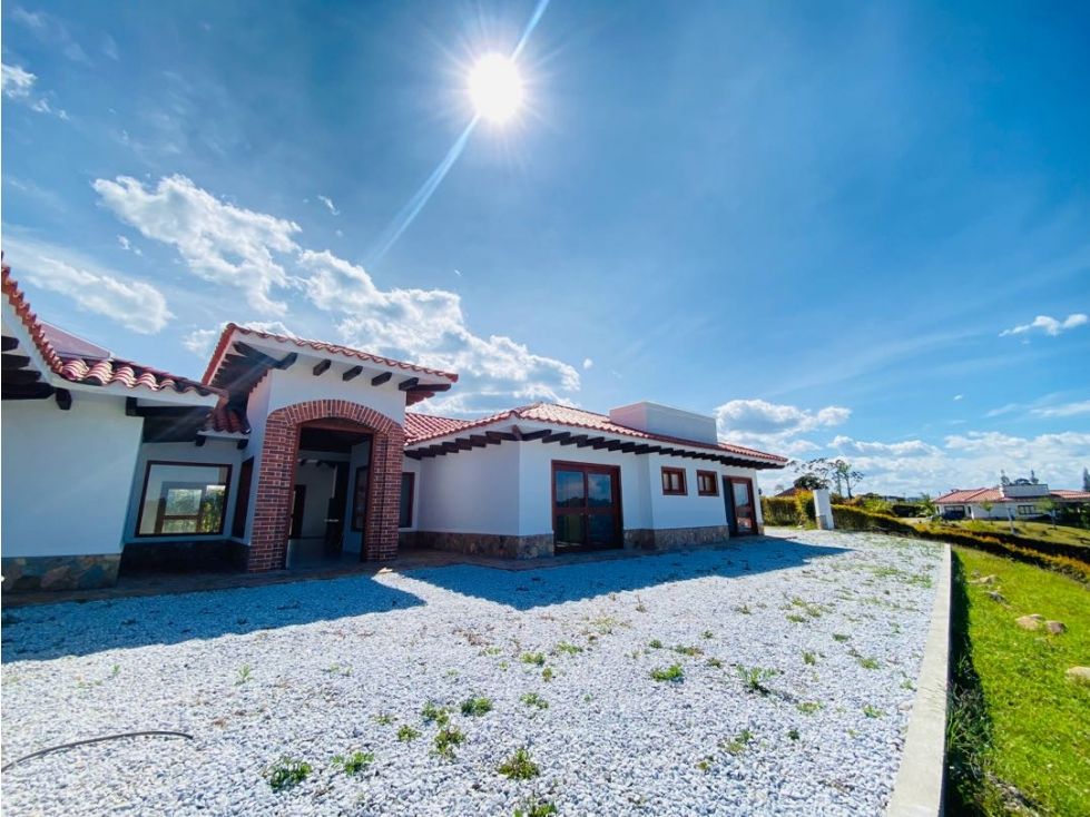 Casa en venta Antioquia Rionegro Rionegro 350 m2 Habitaciones 4 Baños 4 Garajes 2 Precio $1700000000