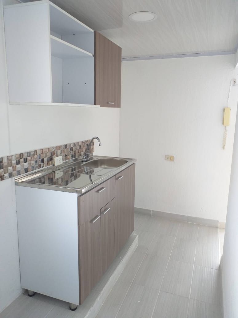 Apartamento en arriendo Valle Del Cauca Cali Urbanización La Base Planta Y Talleres 60 m2 Habitaciones 3 Baños 1 Garajes 1 Precio $1115000