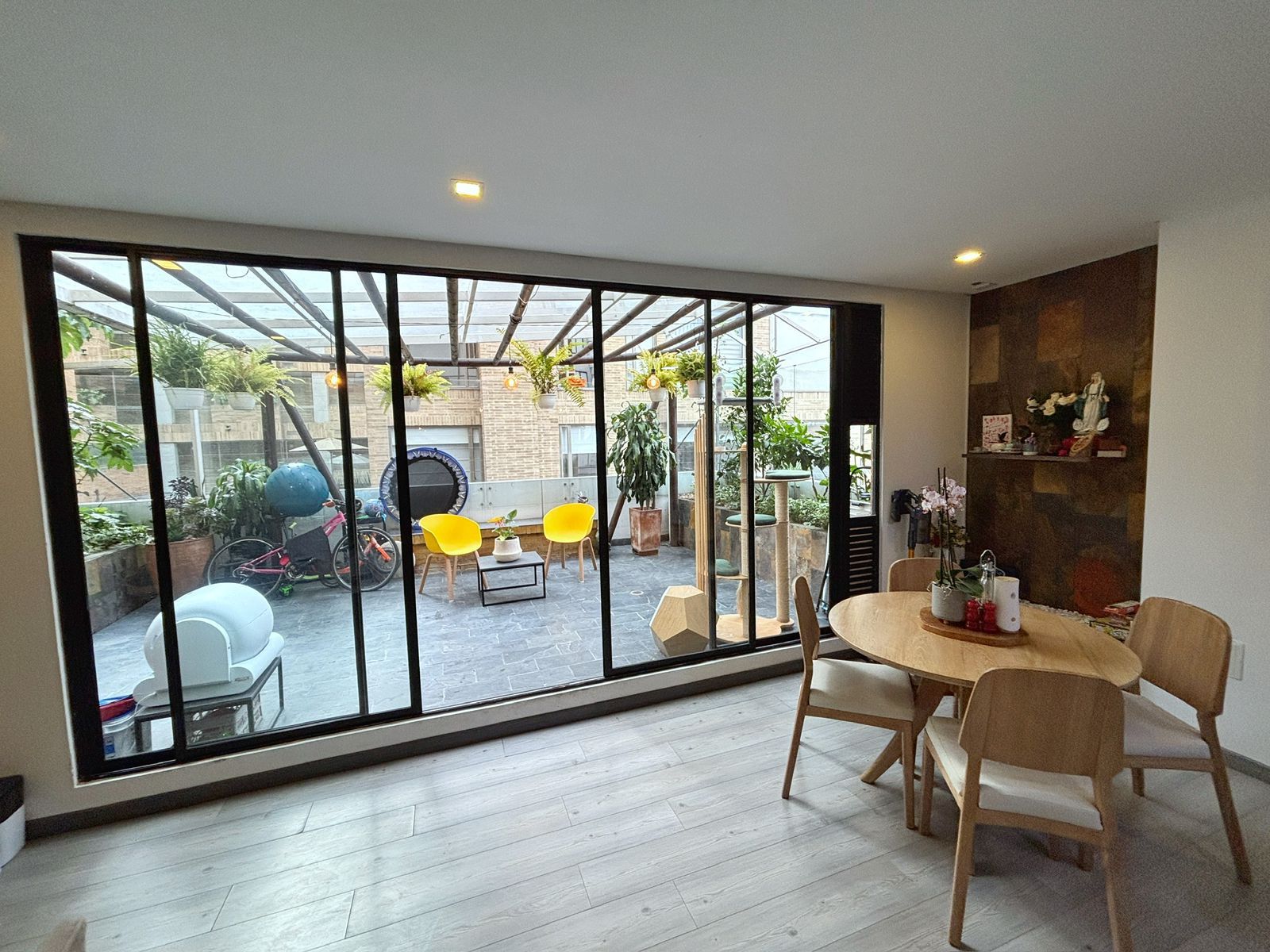 Apartamento en arriendo Cundinamarca Bogotá Santa Bibiana 82 m2 Habitaciones 2 Baños 2 Garajes 2 Precio $7200000