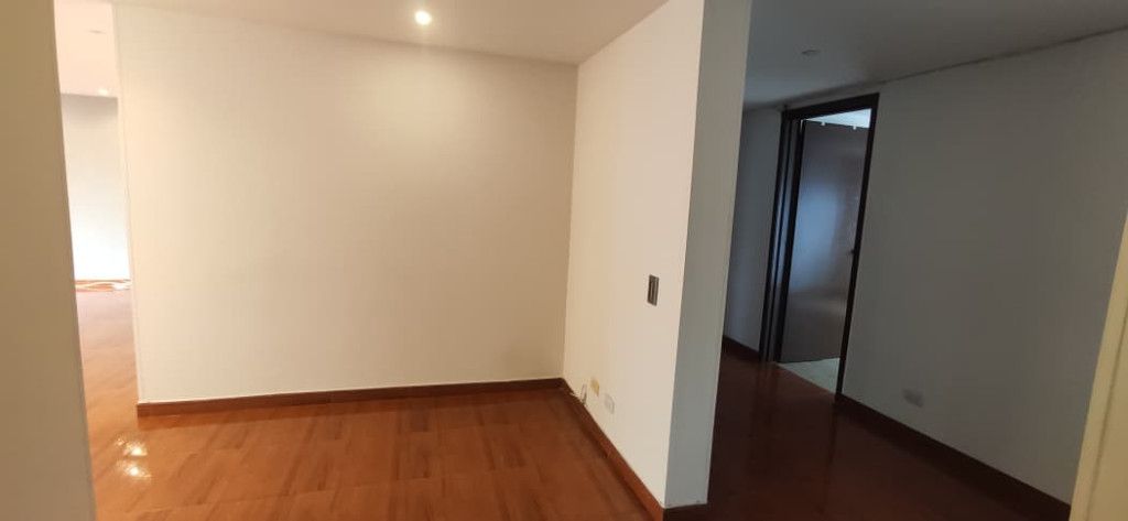 Apartamento en arriendo Cundinamarca Bogotá Polo Club 142 m2 Habitaciones 3 Baños 2 Garajes 1 Precio $3300500