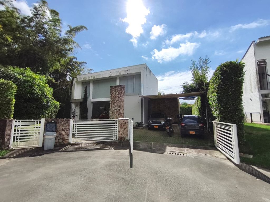 Casa Campestre en venta Valle Del Cauca Jamundí Cn Portales De Verde Horizonte 330 m2 Habitaciones 5 Baños 7 Garajes 5 Precio $1500000000