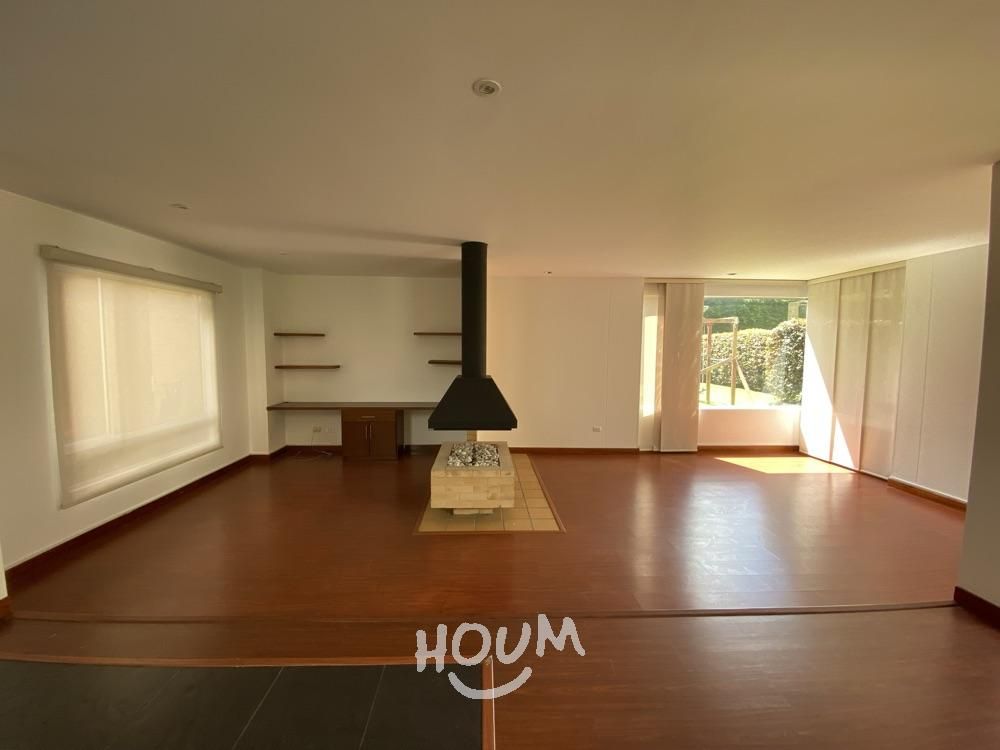 Casa en arriendo Cundinamarca Chía Br Santa Lucia 160 m2 Habitaciones 3 Baños 2 Garajes 2 Precio $5500000